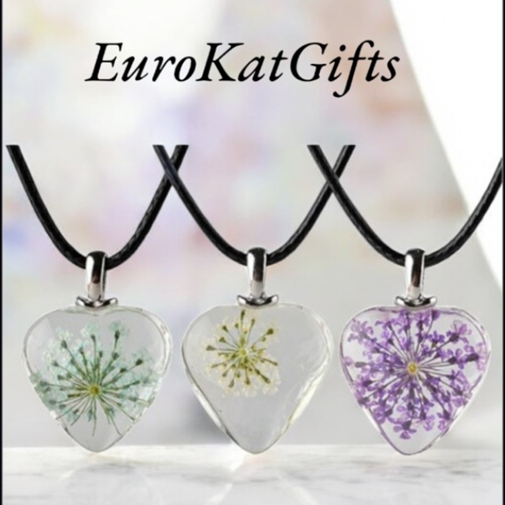 NEW Flower Heart Pendant Necklace Resin Stainless lobster clasp black cord NWT